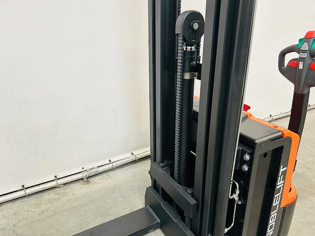 2024 noblelift pse16l55 stapelaar 5.5m - afbeelding 12 van  17