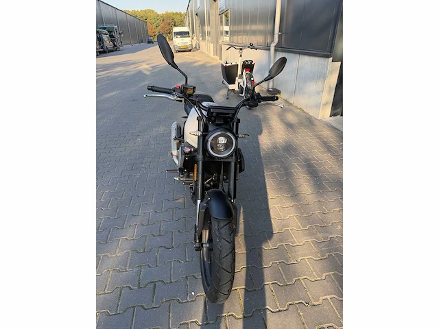 2024 online - sc 125 - motorcycle - afbeelding 2 van  11