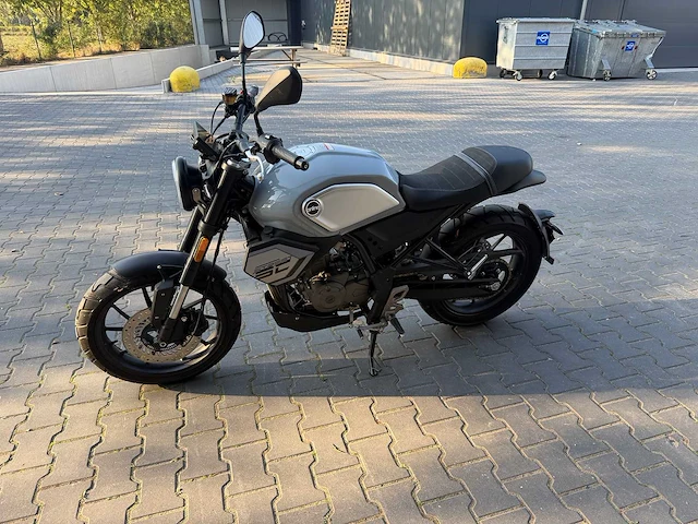 2024 online - sc 125 - motorcycle - afbeelding 4 van  11