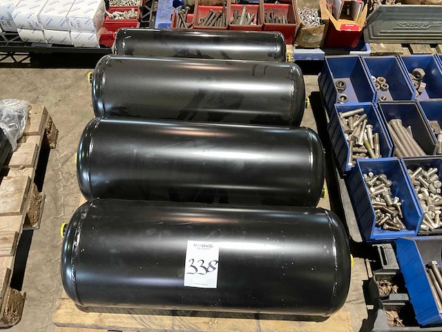 2024 orsan luchttank (4x) - afbeelding 1 van  3