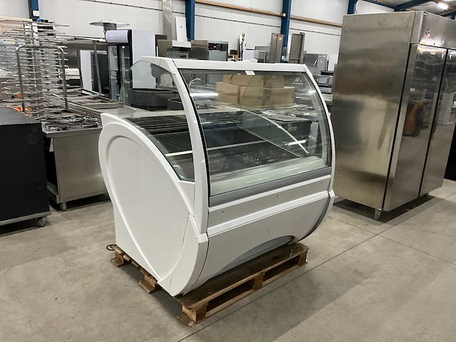 2024 oscarielle blanco derado schepijsvitrine - afbeelding 1 van  16