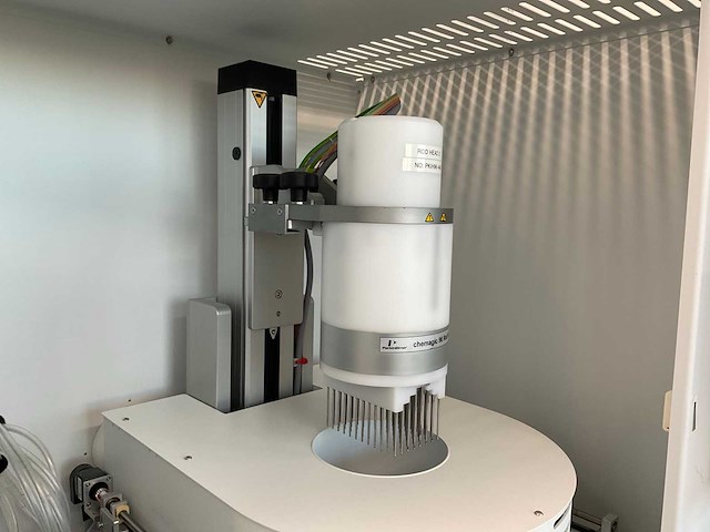 2024 perkinelmer chemagic 360 nucleïnezuur extractiesysteem - afbeelding 8 van  12