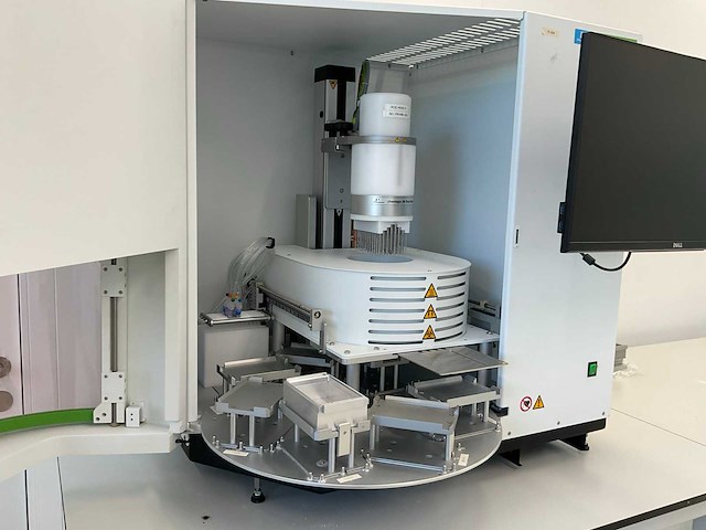 2024 perkinelmer chemagic 360 nucleïnezuur extractiesysteem - afbeelding 8 van  13