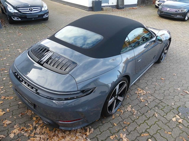 2024 porsche 911 carrera cabriolet (992) | german luxury sports car - afbeelding 7 van  43
