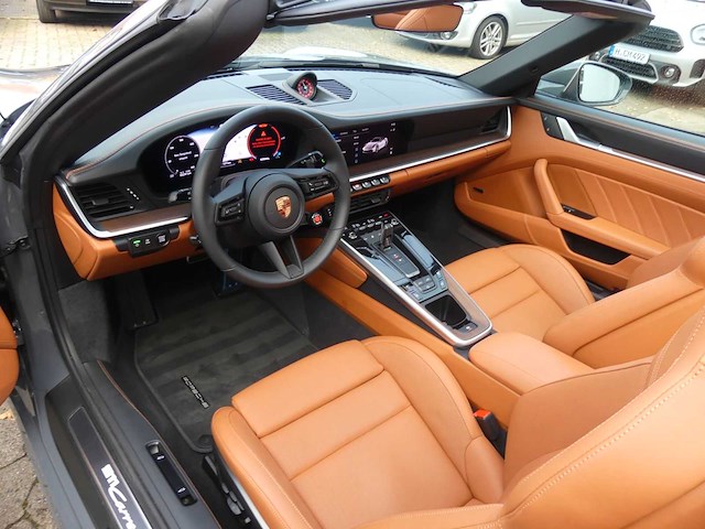 2024 porsche 911 carrera cabriolet (992) | german luxury sports car - afbeelding 37 van  43