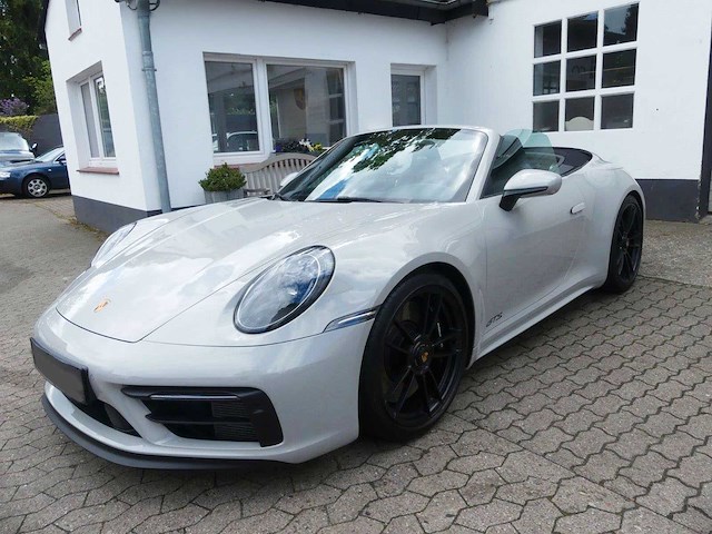 2024 porsche 911 carrera gts cabriolet (992) | german high-performance sports car - afbeelding 23 van  48