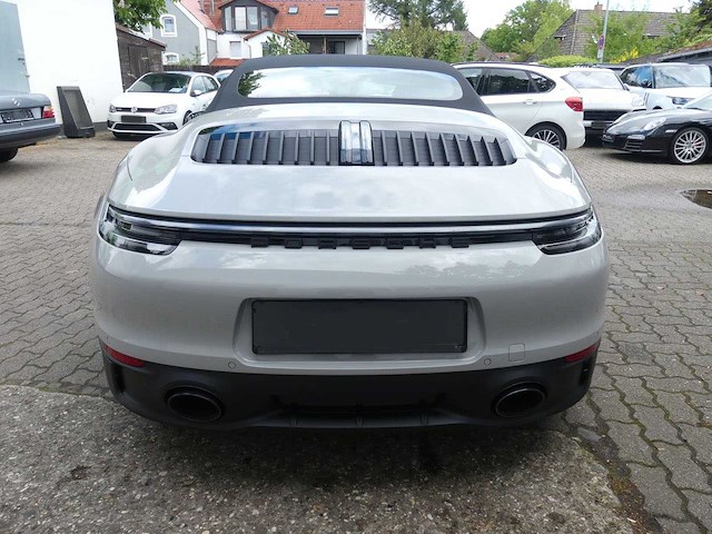 2024 porsche 911 carrera gts cabriolet (992) | german high-performance sports car - afbeelding 47 van  48