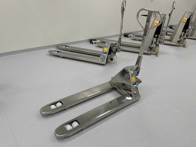 2024 qnd ss304 inox handpalletwagen - afbeelding 2 van  3