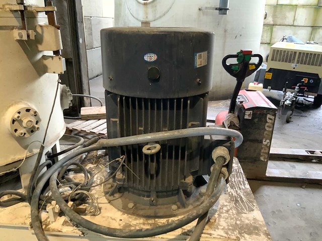 2024 regulus xy-300l agglomerator - afbeelding 4 van  25