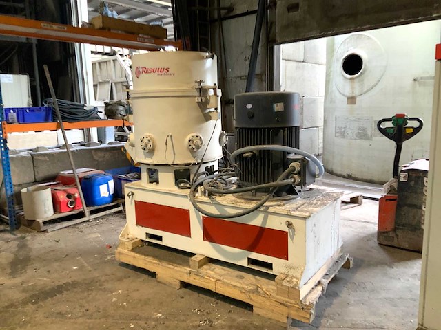 2024 regulus xy-300l agglomerator - afbeelding 25 van  25