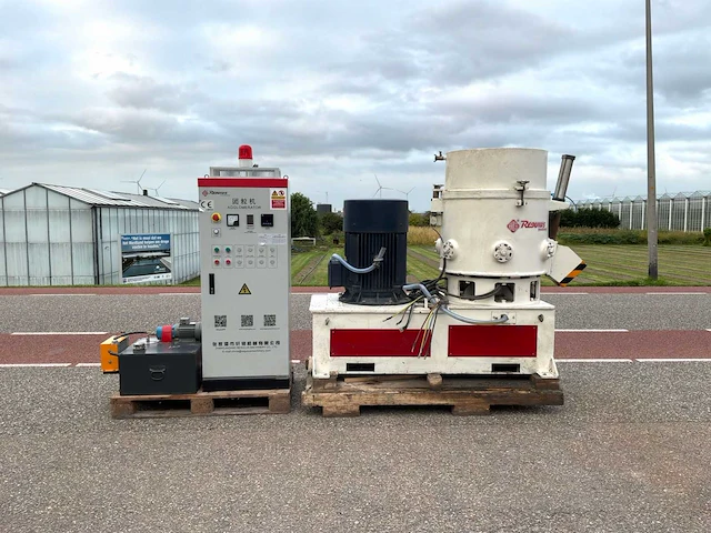 2024 regulus xy-300l agglomerator - afbeelding 1 van  21