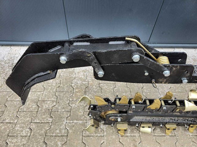 2024 rhino-cross sleuvenfrees ten behoeve van schranklader - afbeelding 2 van  15