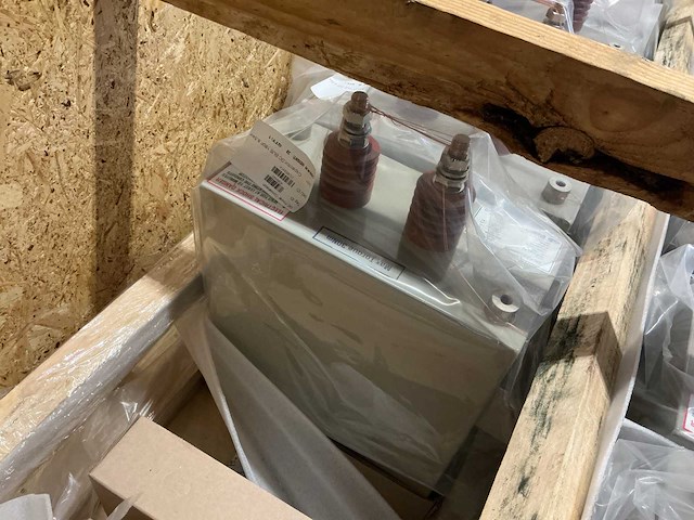 2024 samwha dc capacitor elektronica (17x) - afbeelding 4 van  5