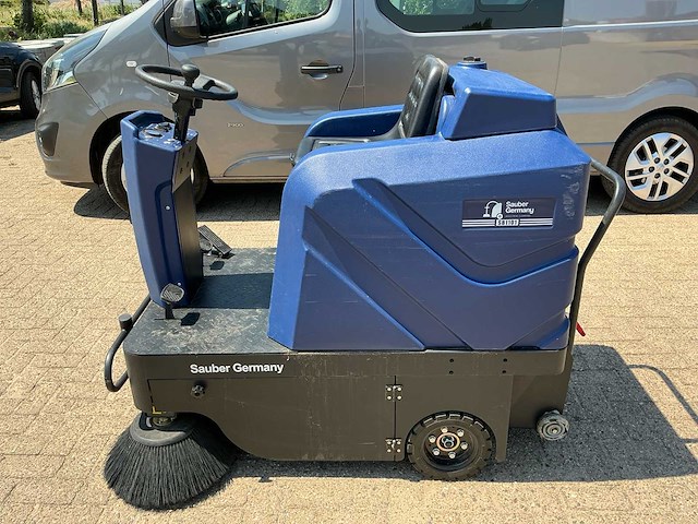 2024 sauber germany sb1101 zelfrijdende veegmachine - afbeelding 1 van  3
