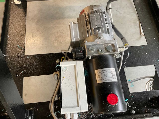 2024 saxlift il1000xb heftafel op onderstel - afbeelding 11 van  12