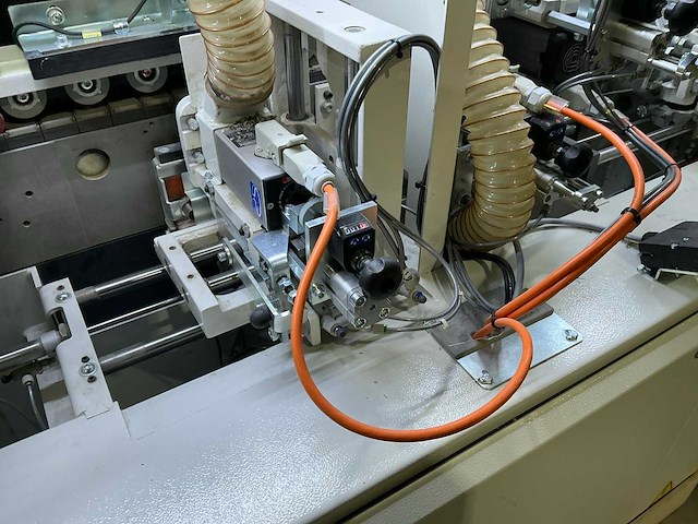 2024 scm me40tr automatische kantenaanlijmmachine - afbeelding 6 van  17