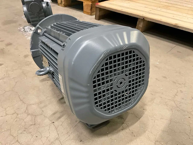 2024 sew-eurodrive drn112m4/ff 4kw reductiemotor - afbeelding 4 van  5