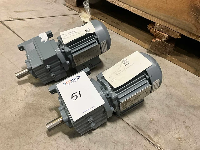 2024 sew-eurodrive r07 dr2s56mr4 0,09kw reductiemotor - afbeelding 6 van  6