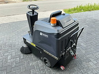2024 stahlgruppe sweeper sgyzs4 zelfrijdende veegmachine - afbeelding 4 van  8