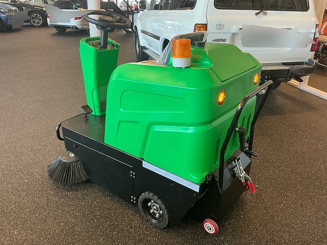 2024 stahlwerk sw1250 zelfrijdende veegmachine - afbeelding 12 van  16