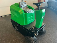 2024 stahlwerk sw1250 zelfrijdende veegmachine - afbeelding 15 van  16