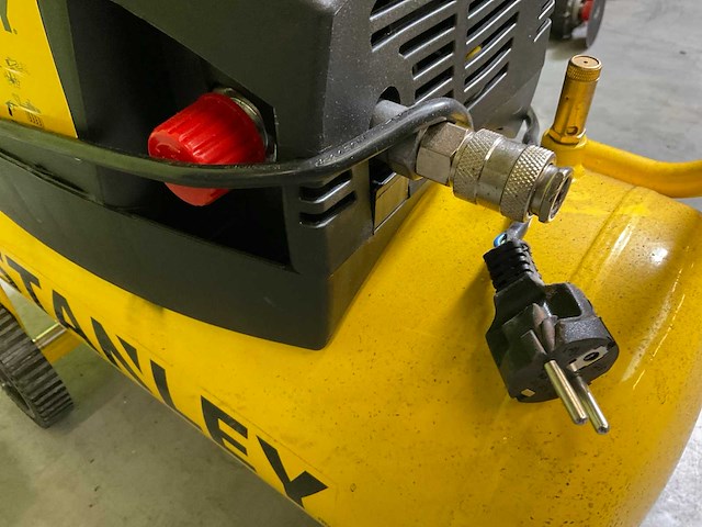 2024 stanley d200/8/24 luchtcompressor - afbeelding 5 van  6