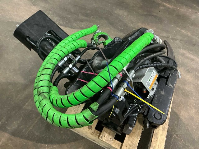 2024 steelwrist x04 grijparm - afbeelding 6 van  14