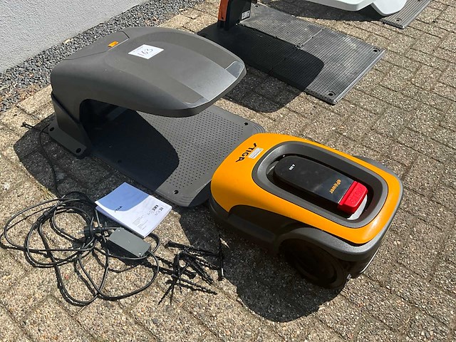 2024 stiga a300 robotmaaier - afbeelding 2 van  7