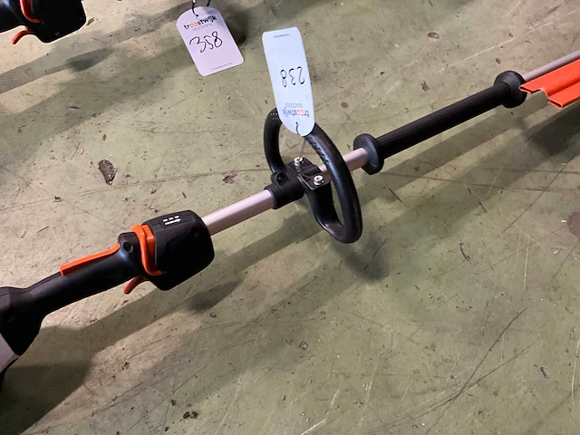 2024 stihl hla 135 stok heggenschaar - afbeelding 3 van  5