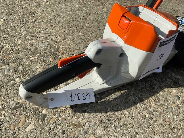 2024 stihl hsa50 heggenschaar - afbeelding 4 van  7