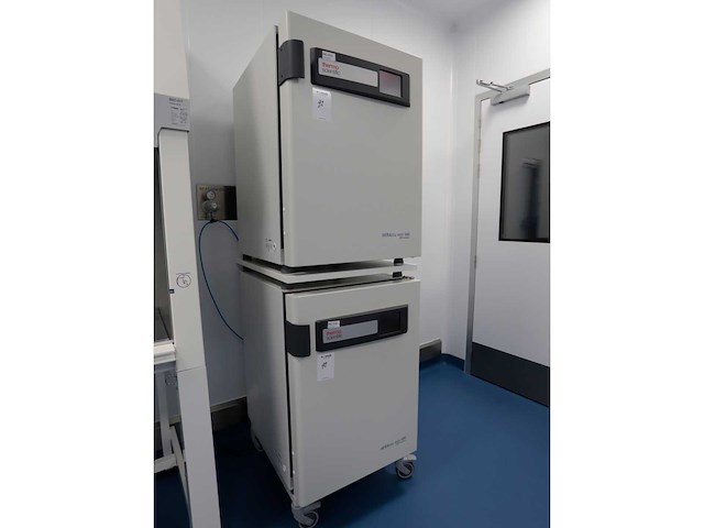 2024 thermowetenschappelijke heracell vios 160i cr laboratorium co2-incubator (2x) - afbeelding 2 van  9