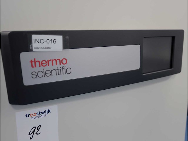 2024 thermowetenschappelijke heracell vios 160i cr laboratorium co2-incubator (2x) - afbeelding 7 van  9