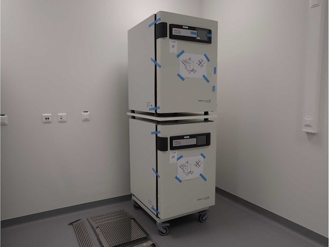2024 thermowetenschappelijke heracell vios 160i cr laboratorium co2-incubator (2x) - afbeelding 1 van  5