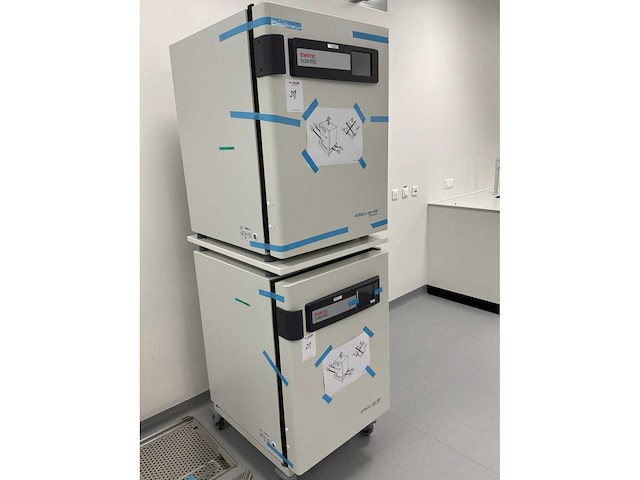 2024 thermowetenschappelijke heracell vios 160i lk laboratorium co2-incubator (2x) - afbeelding 2 van  7