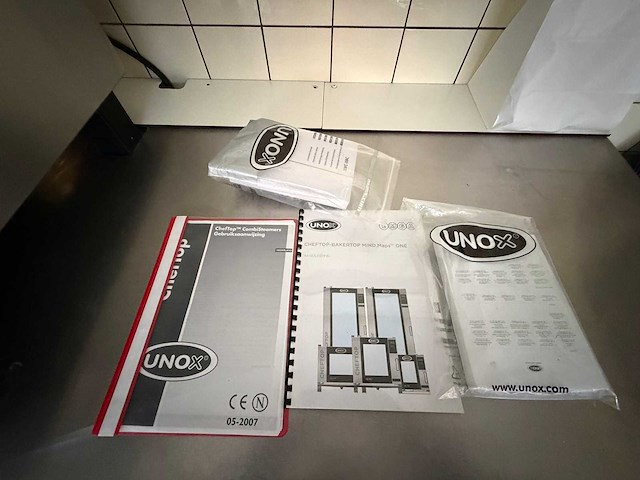 2024 unox - xevc - 0511 - e1rm - rvs-combisteamer - afbeelding 9 van  10