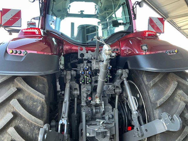 2024 valtra q265 direct unlimited vierwielaangedreven landbouwtractor - afbeelding 2 van  56