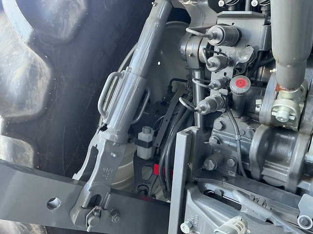 2024 valtra q265 direct unlimited vierwielaangedreven landbouwtractor - afbeelding 11 van  56