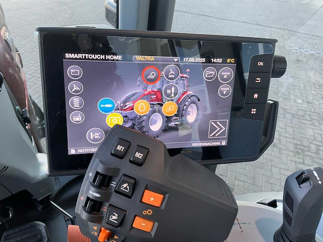 2024 valtra q265 direct unlimited vierwielaangedreven landbouwtractor - afbeelding 36 van  56