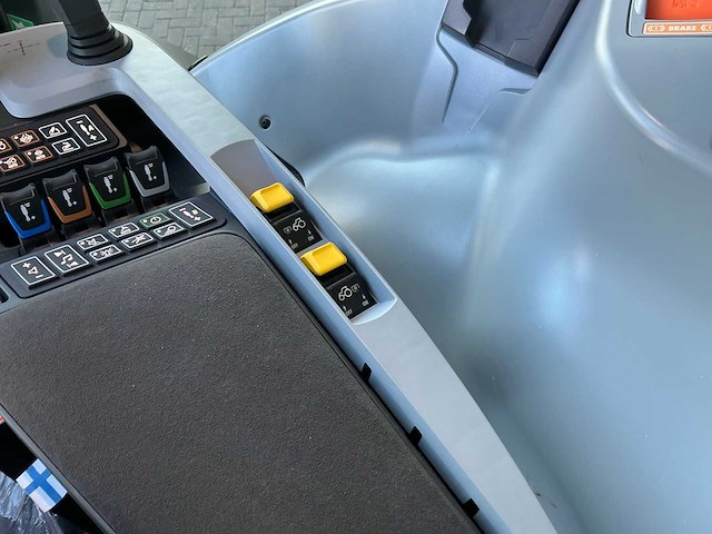 2024 valtra q265 direct unlimited vierwielaangedreven landbouwtractor - afbeelding 39 van  56