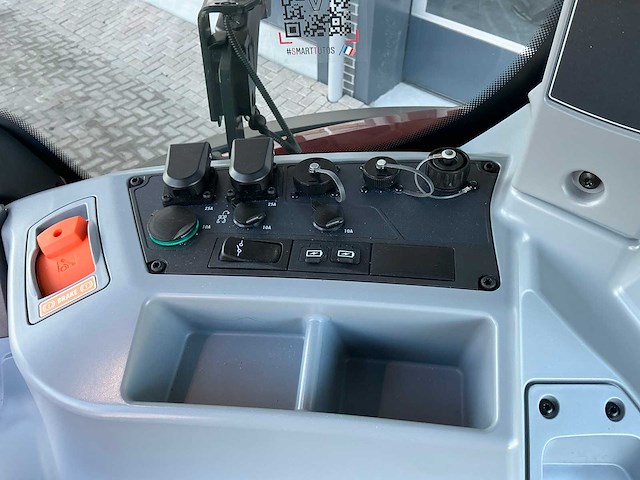 2024 valtra q265 direct unlimited vierwielaangedreven landbouwtractor - afbeelding 43 van  56
