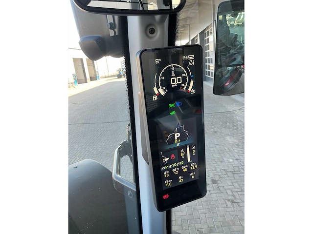 2024 valtra q265 direct unlimited vierwielaangedreven landbouwtractor - afbeelding 46 van  56