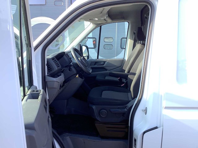 2024 volkswagen crafter 30 2.0 tdi bedrijfswagen v-90-dfn - afbeelding 5 van  35
