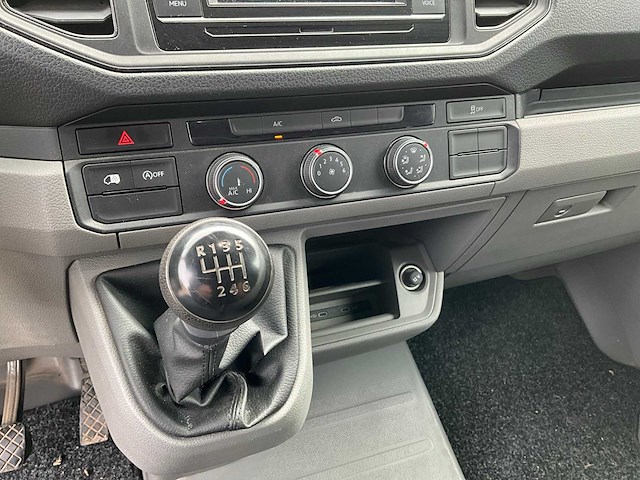 2024 volkswagen crafter 30 2.0tdi bedrijfswagen v-14-dfp - afbeelding 19 van  40