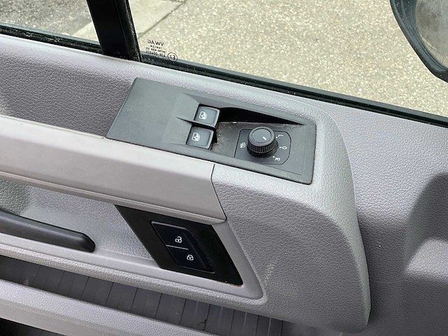 2024 volkswagen crafter 30 2.0tdi bedrijfswagen v-14-dfp - afbeelding 7 van  26