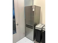 2024 whirlpool cb321w koelkast/vriezer combinatie - afbeelding 2 van  6