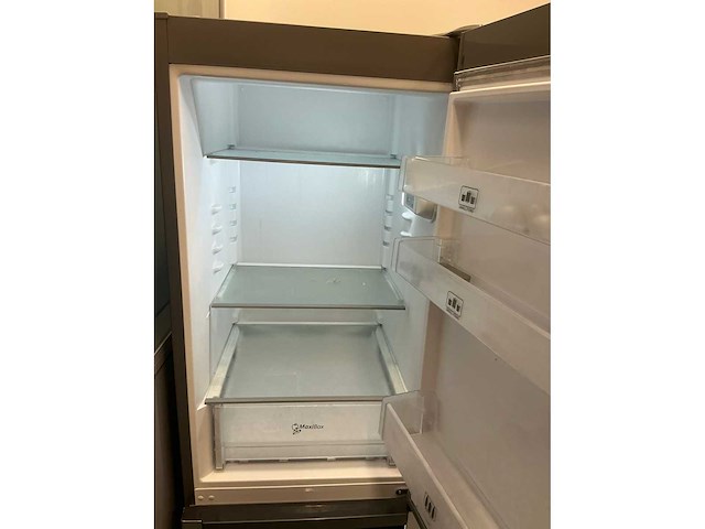 2024 whirlpool cb321w koelkast/vriezer combinatie - afbeelding 5 van  6