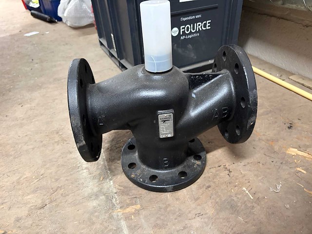 2024 wilo stratos giga2.0- 100/1-30/5,5 hoogrendement inline-circulatiepomp - afbeelding 4 van  15