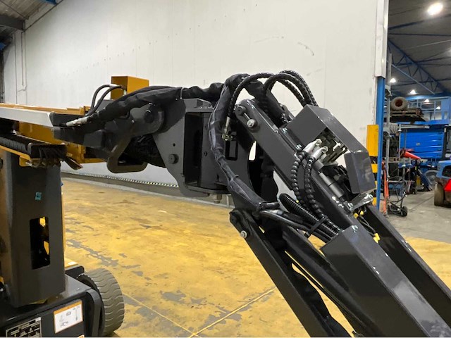 2024 xcmg xga 12 ack knikarmhoogwerker - afbeelding 15 van  41