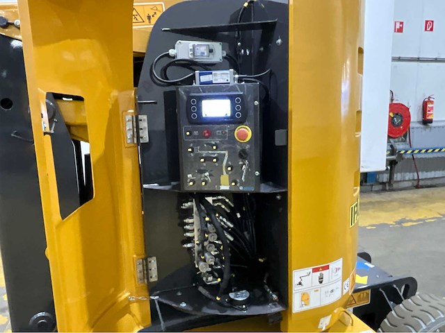 2024 xcmg xga 12 ack knikarmhoogwerker - afbeelding 22 van  41