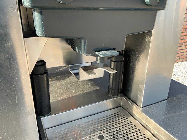 2024 zummo z40 sinaasappelpersmachine - afbeelding 5 van  8